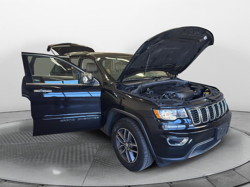 used 2018 Jeep Grand Cherokee car, priced at $15,750