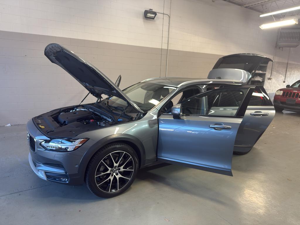 used 2018 Volvo V90 Cross Country car, priced at $23,991