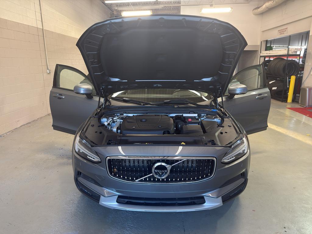 used 2018 Volvo V90 Cross Country car, priced at $23,991