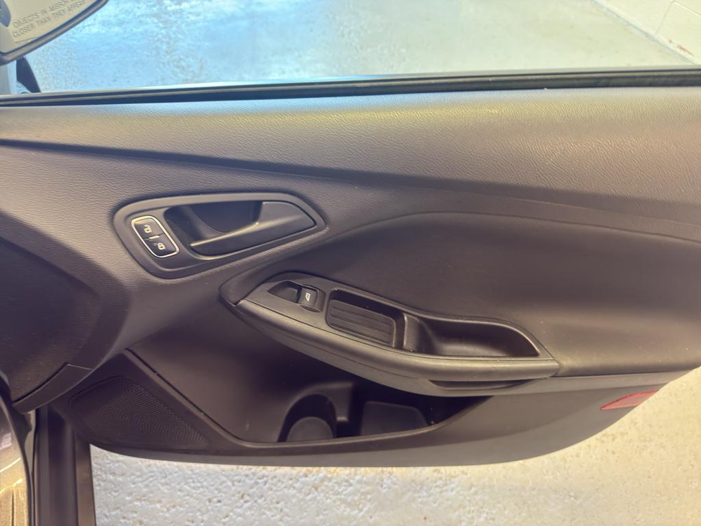 used 2015 Ford Focus car, priced at $2,991