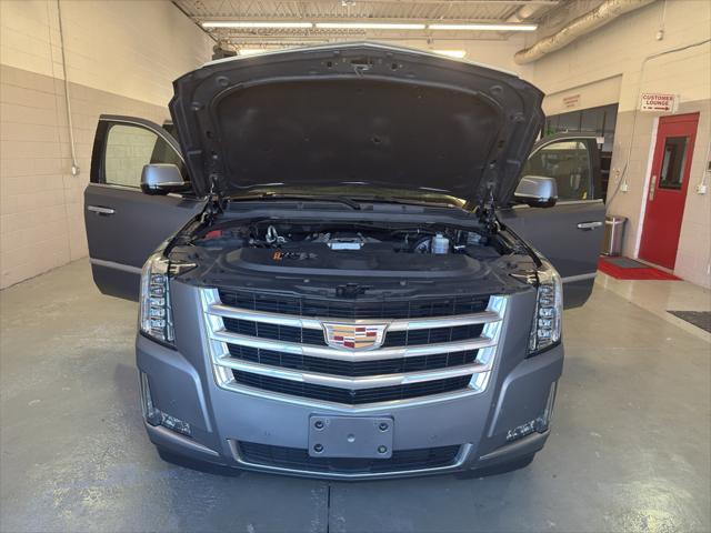 used 2019 Cadillac Escalade ESV car, priced at $34,991