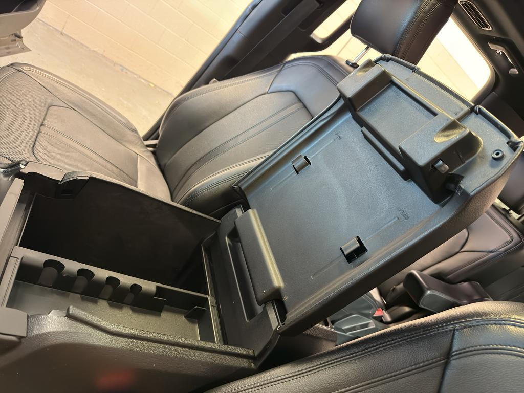 used 2020 Ford Expedition car, priced at $27,500