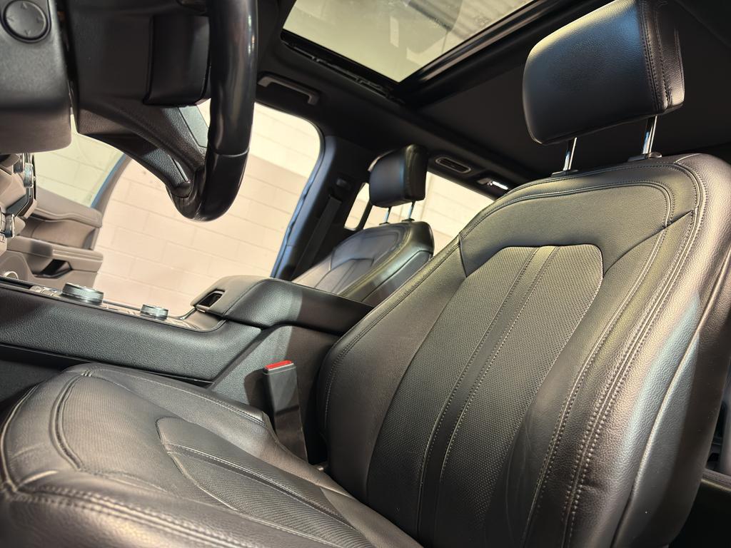 used 2020 Ford Expedition car, priced at $27,500