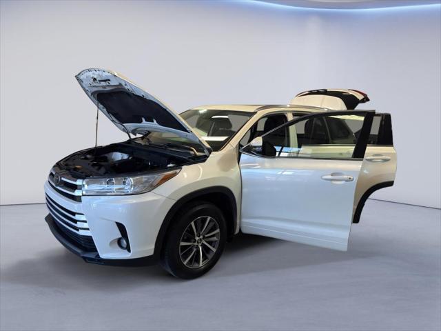 used 2018 Toyota Highlander car, priced at $20,791