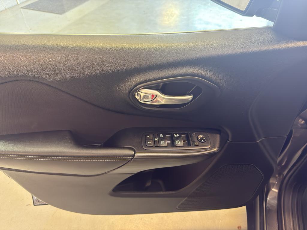 used 2017 Jeep Cherokee car, priced at $11,544