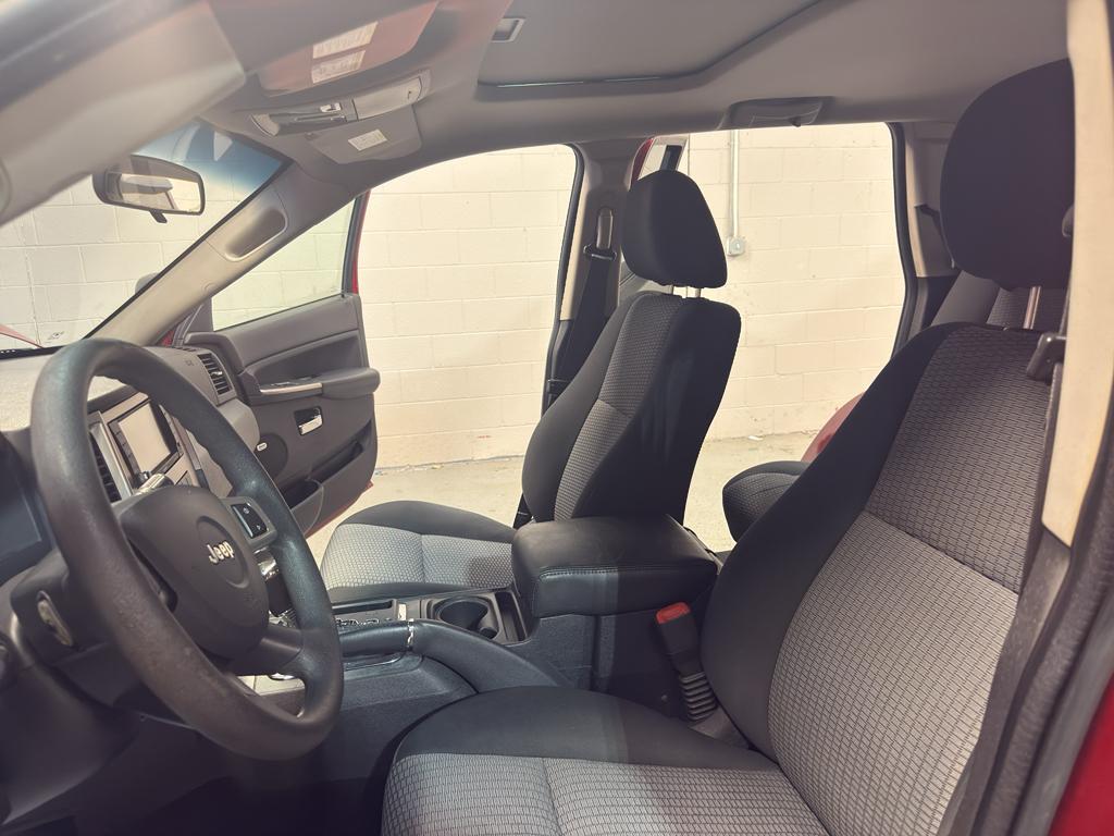 used 2009 Jeep Grand Cherokee car, priced at $2,495