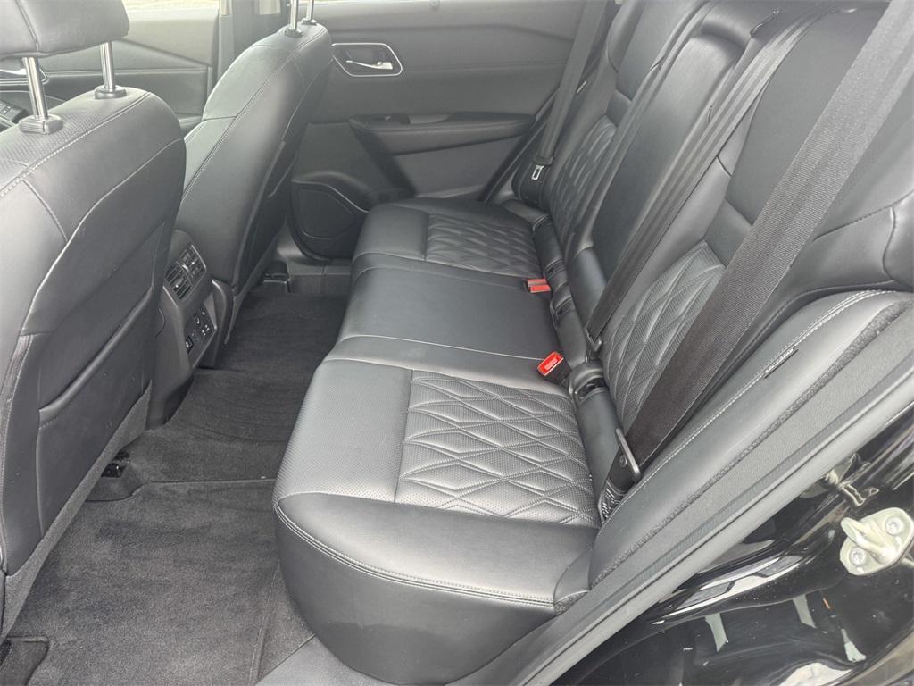 used 2021 Nissan Rogue car, priced at $27,789