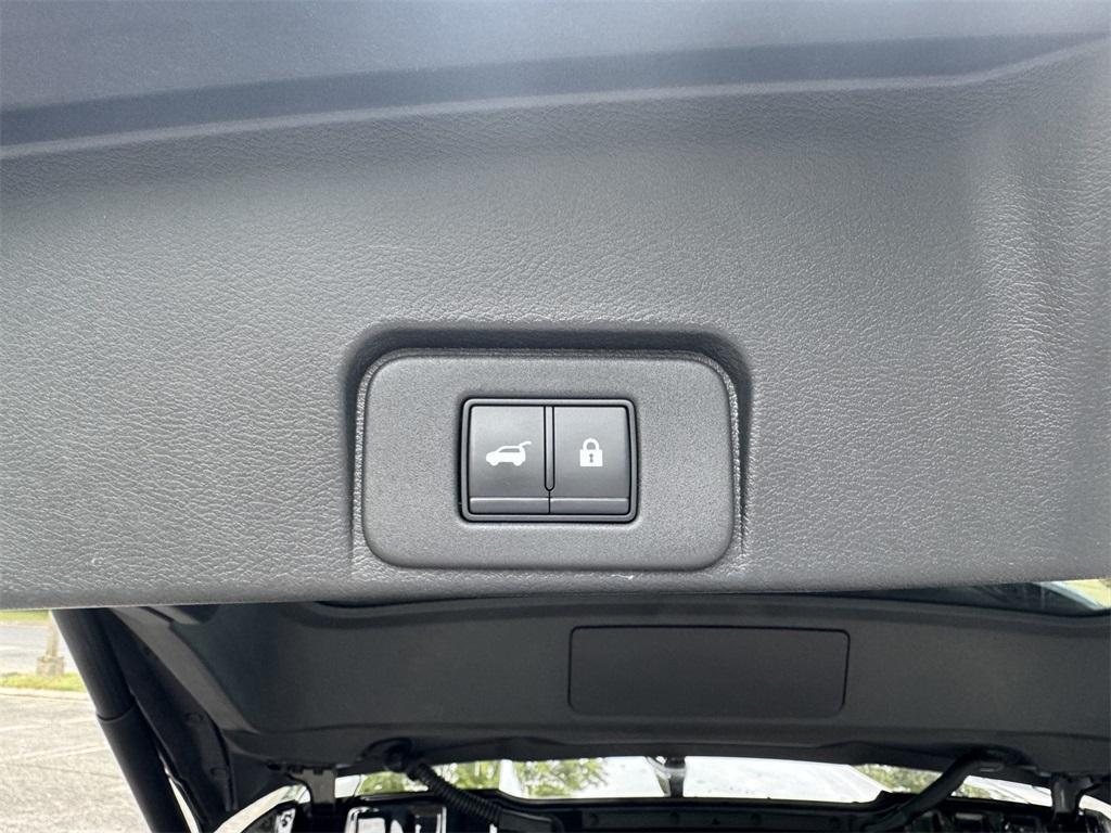 used 2021 Nissan Rogue car, priced at $27,789