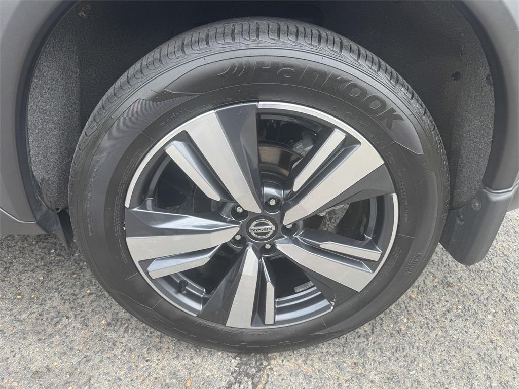 used 2021 Nissan Rogue car, priced at $27,789