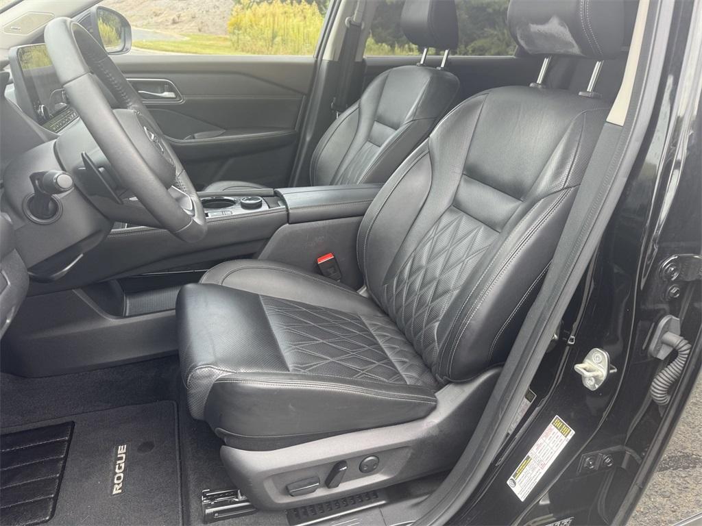 used 2021 Nissan Rogue car, priced at $27,789