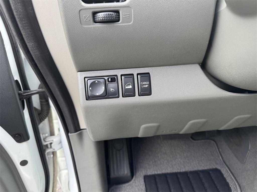 used 2021 Nissan Frontier car, priced at $27,498