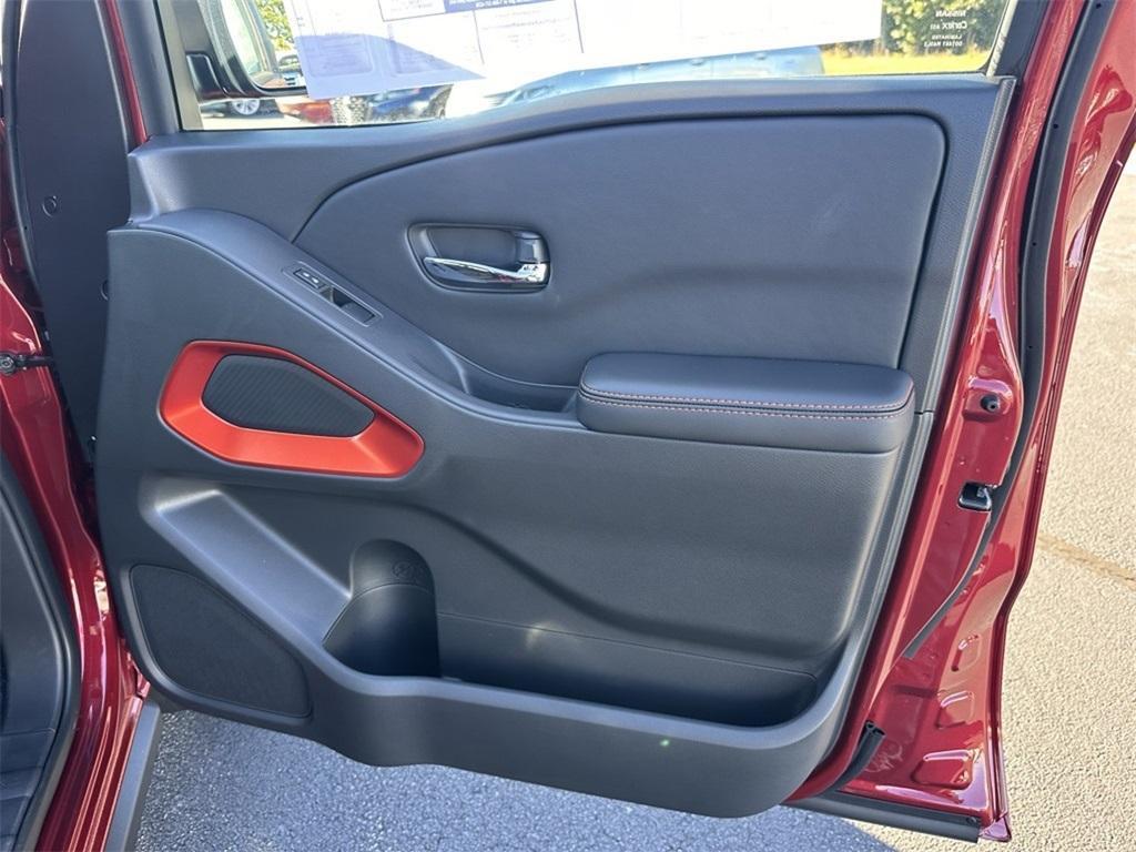 new 2025 Nissan Frontier car, priced at $44,323