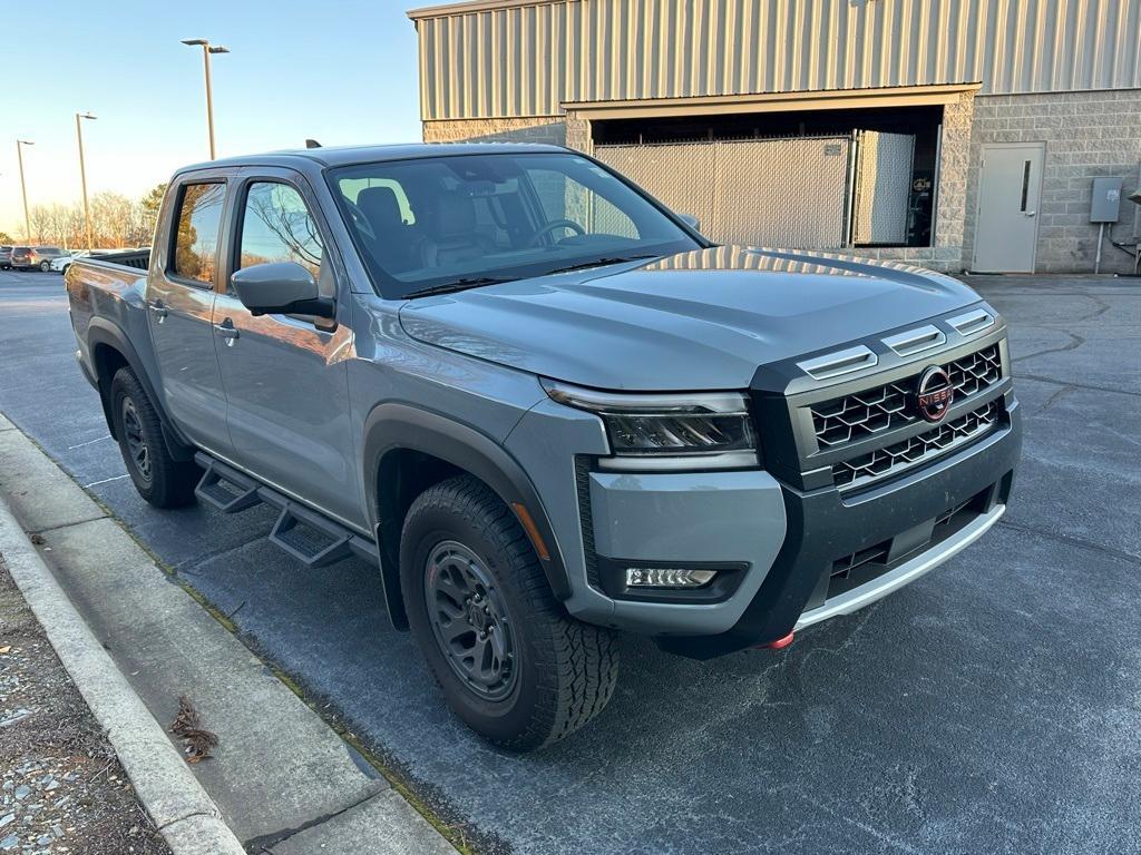 new 2025 Nissan Frontier car