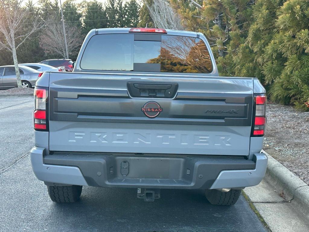 new 2025 Nissan Frontier car