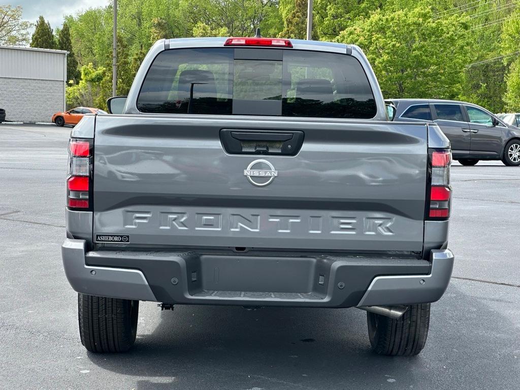 new 2025 Nissan Frontier car, priced at $34,115