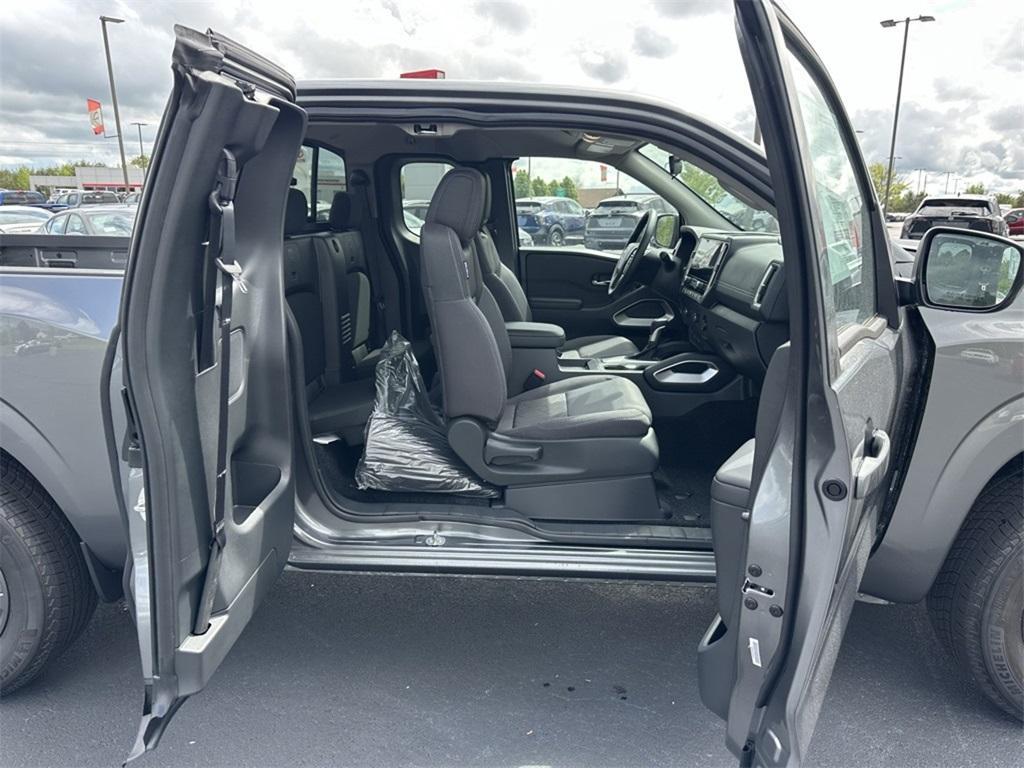 new 2025 Nissan Frontier car, priced at $35,306
