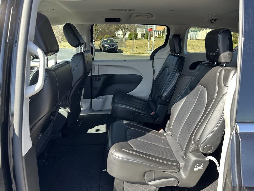 used 2023 Chrysler Pacifica car, priced at $20,988