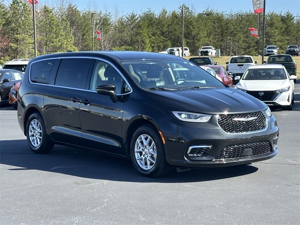 used 2023 Chrysler Pacifica car, priced at $20,988