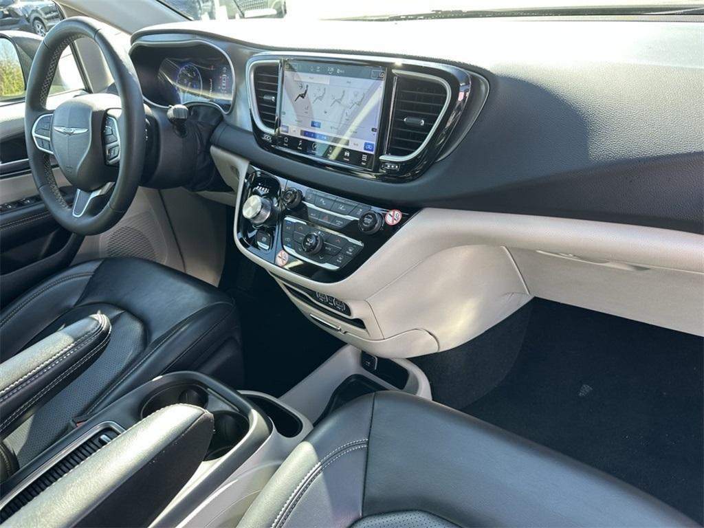 used 2023 Chrysler Pacifica car, priced at $20,988