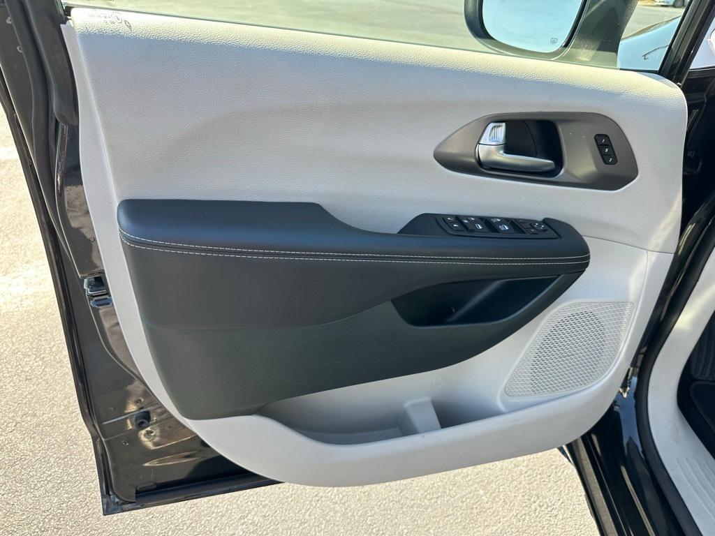 used 2023 Chrysler Pacifica car, priced at $22,488