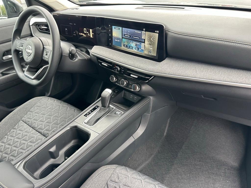 new 2025 Nissan Kicks car