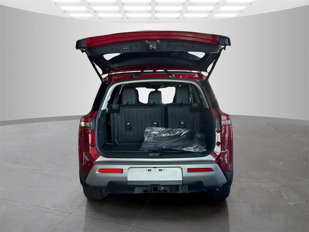 new 2025 Nissan Pathfinder car, priced at $46,245