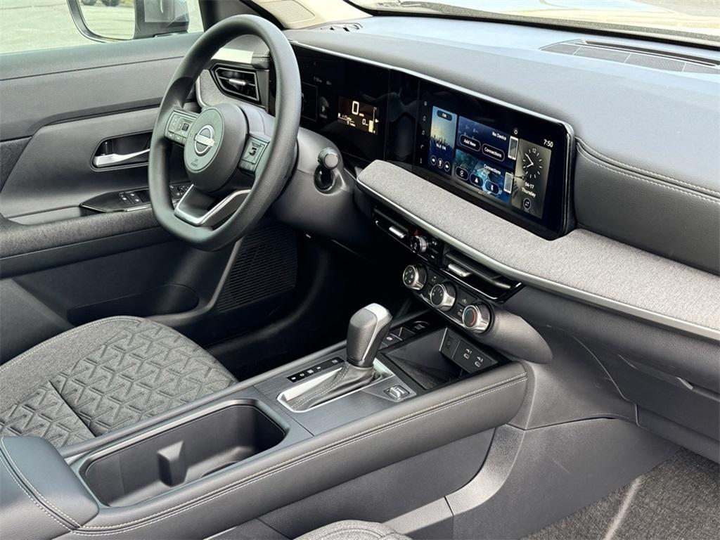 new 2025 Nissan Kicks car