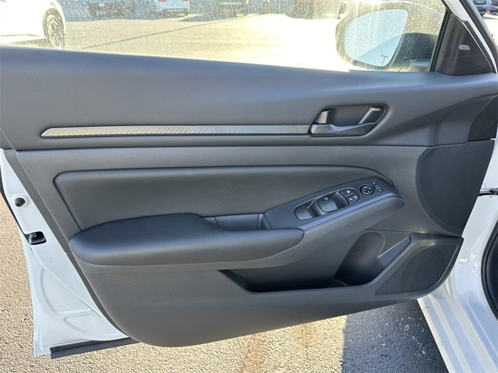 new 2025 Nissan Altima car, priced at $26,140