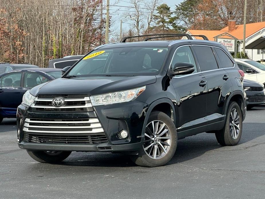 used 2019 Toyota Highlander car, priced at $23,500