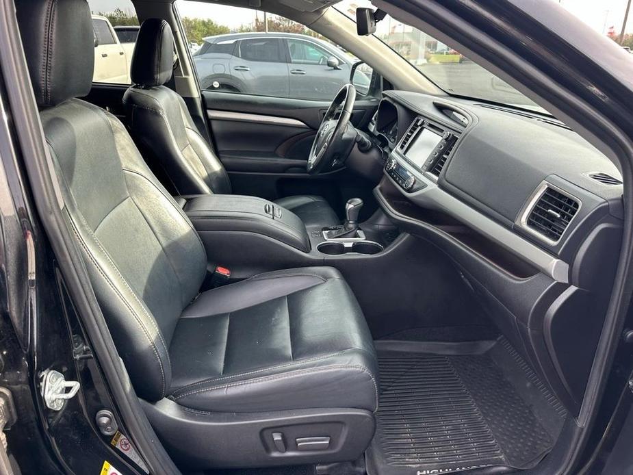 used 2019 Toyota Highlander car, priced at $22,988