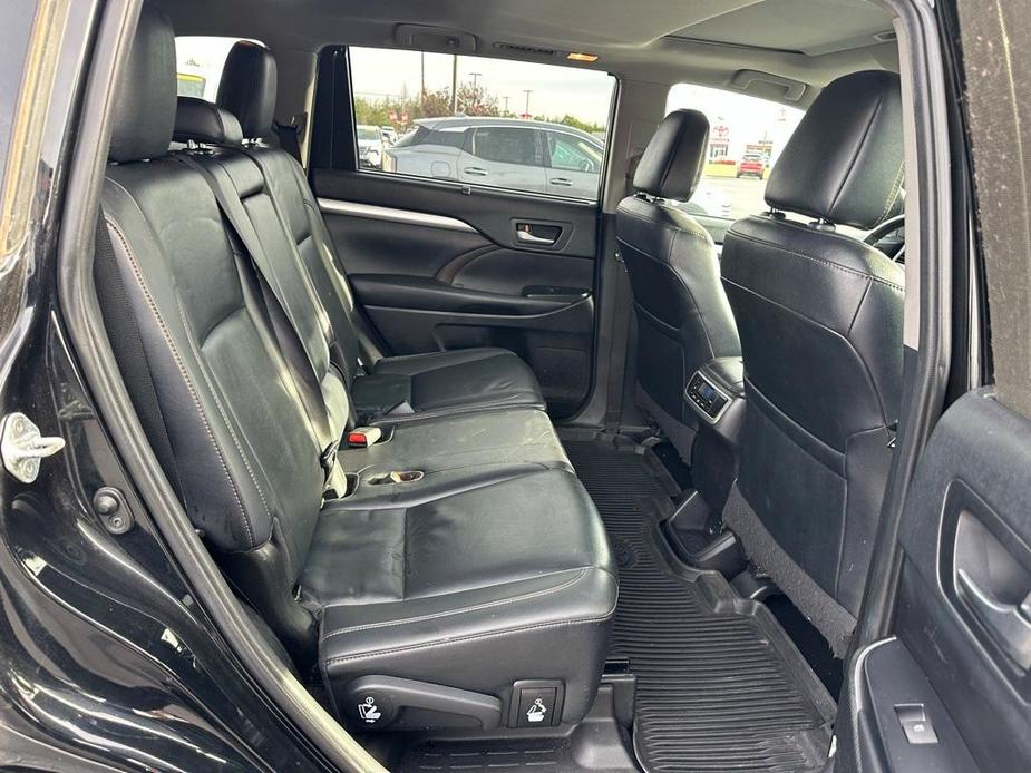 used 2019 Toyota Highlander car, priced at $22,988