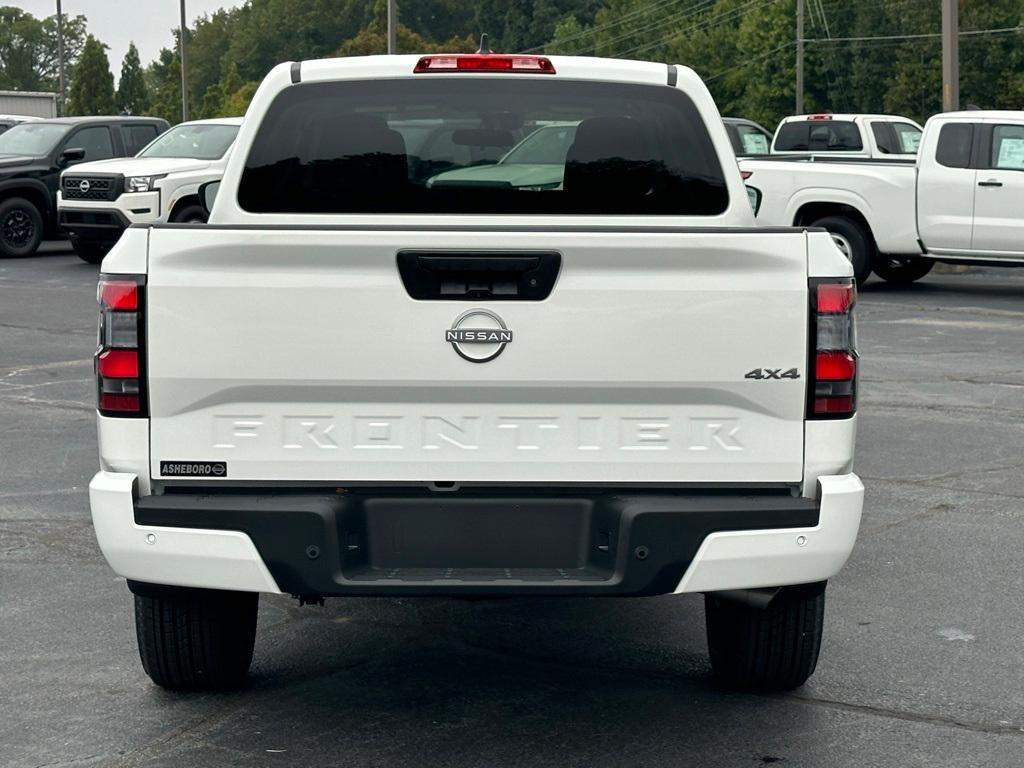 new 2025 Nissan Frontier car, priced at $40,235