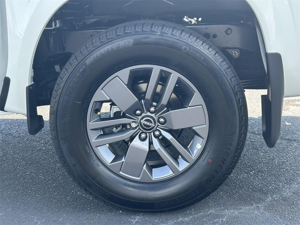 new 2025 Nissan Frontier car, priced at $39,665
