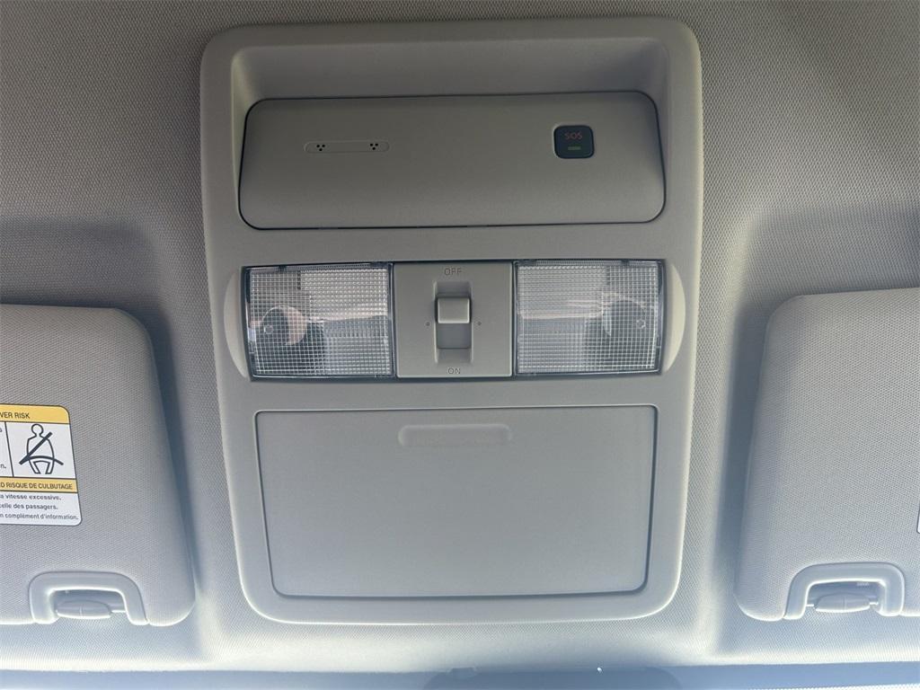 new 2025 Nissan Frontier car, priced at $39,665
