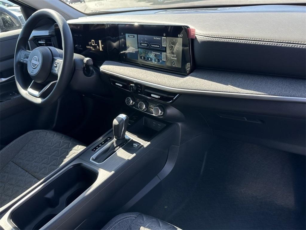 new 2025 Nissan Kicks car, priced at $24,575