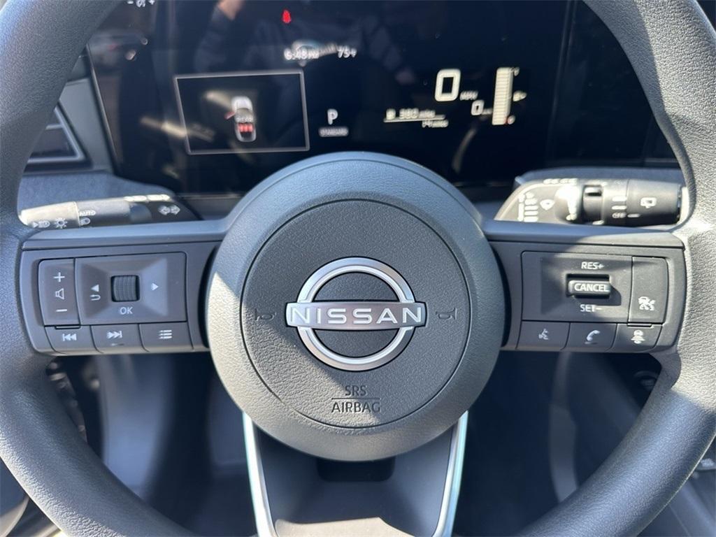 new 2025 Nissan Kicks car, priced at $24,575