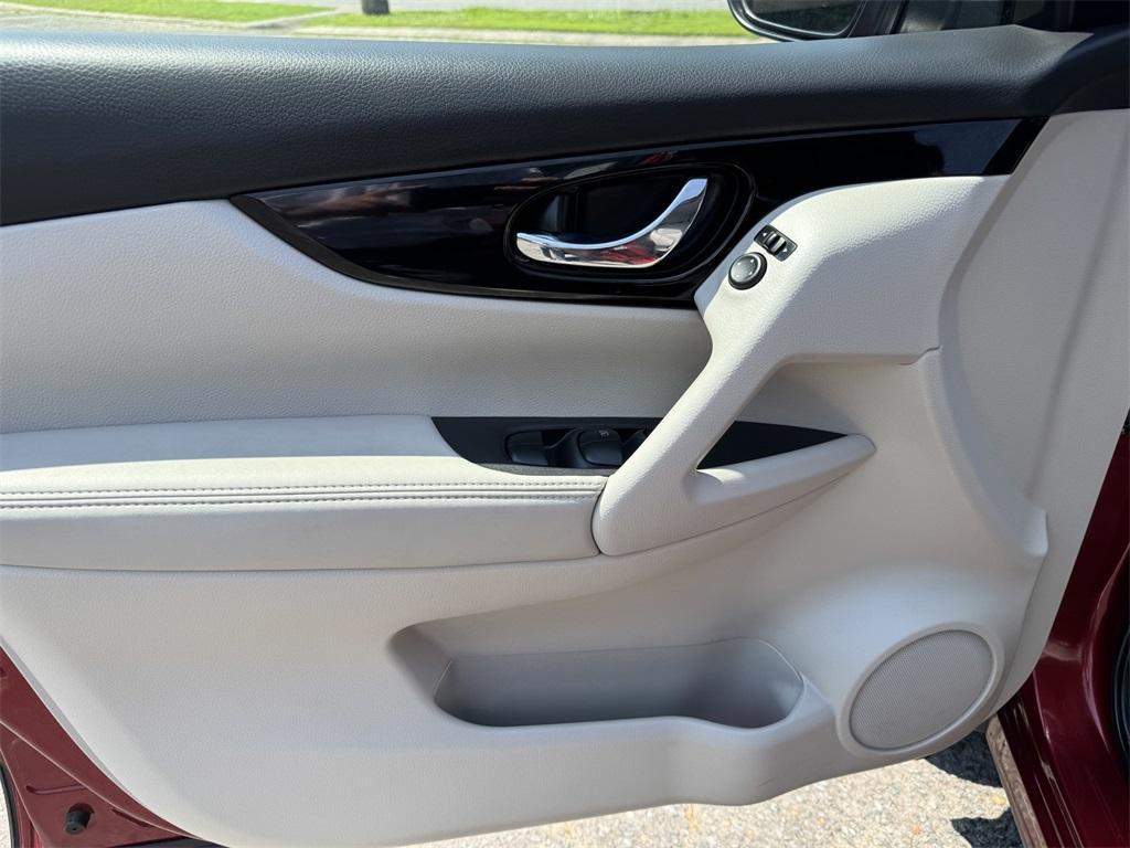 used 2022 Nissan Rogue Sport car, priced at $21,788