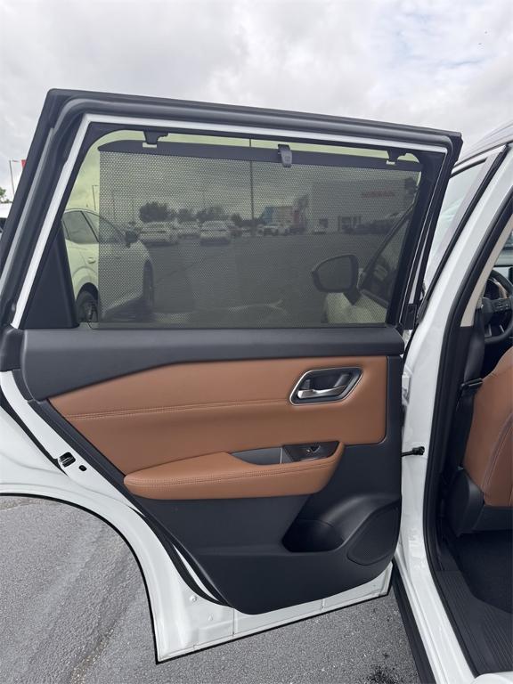 new 2025 Nissan Rogue car