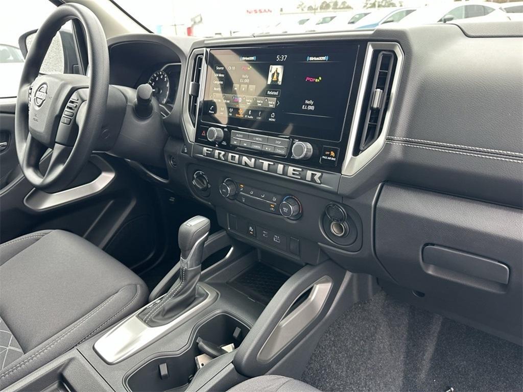 new 2025 Nissan Frontier car, priced at $39,814