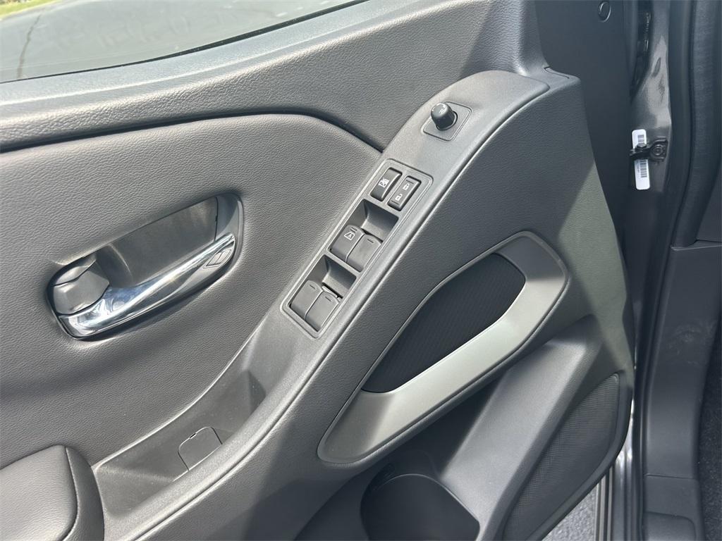 new 2025 Nissan Frontier car, priced at $37,768