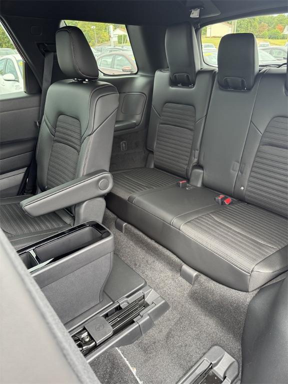 new 2025 Nissan Pathfinder car, priced at $42,748