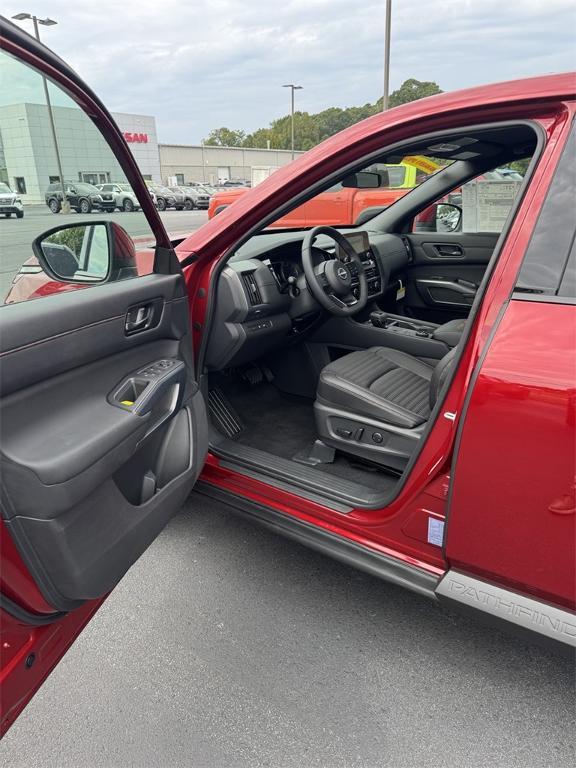 new 2025 Nissan Pathfinder car, priced at $42,748