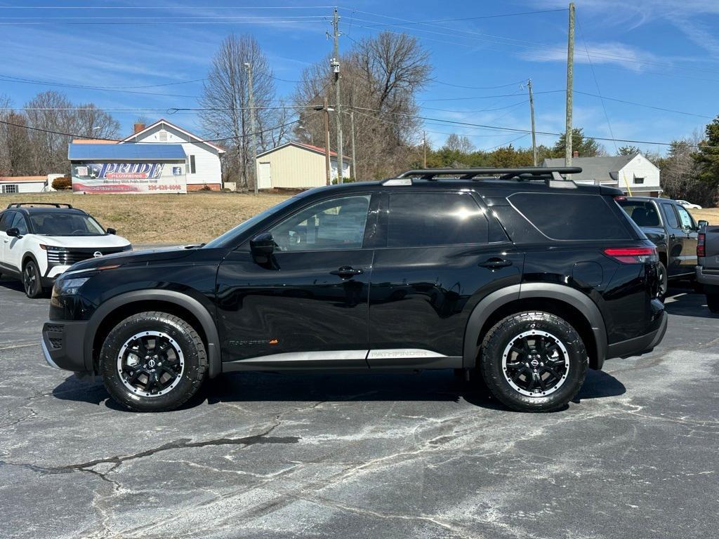 new 2025 Nissan Pathfinder car, priced at $43,650