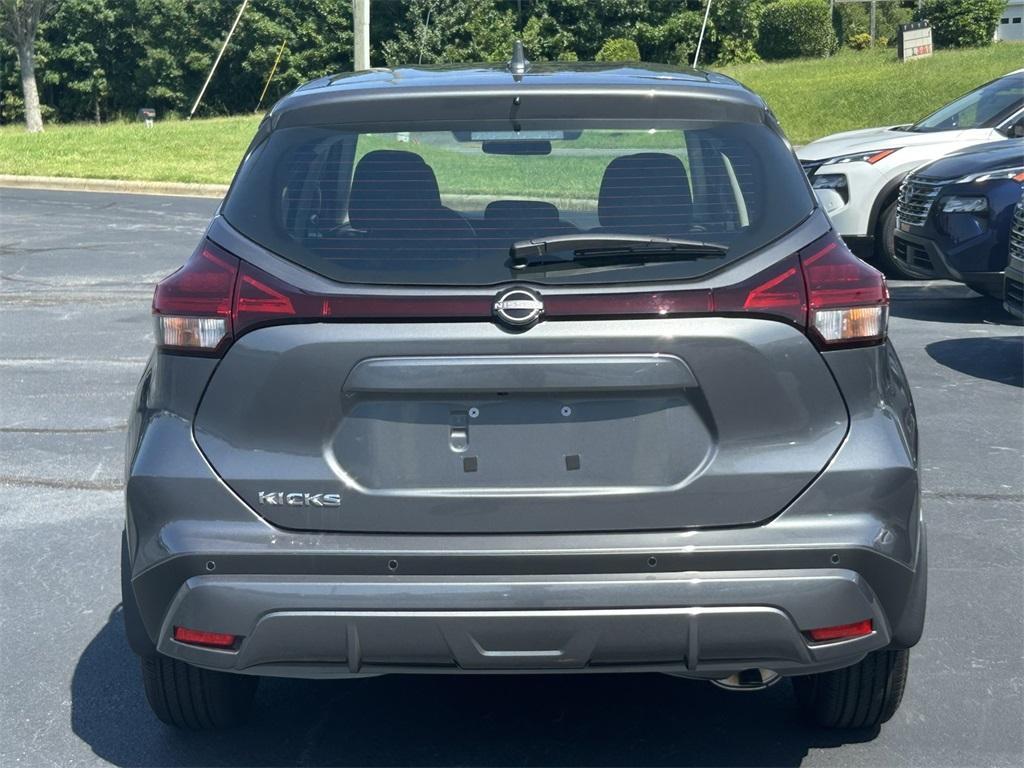 new 2025 Nissan Kicks Play car, priced at $21,970