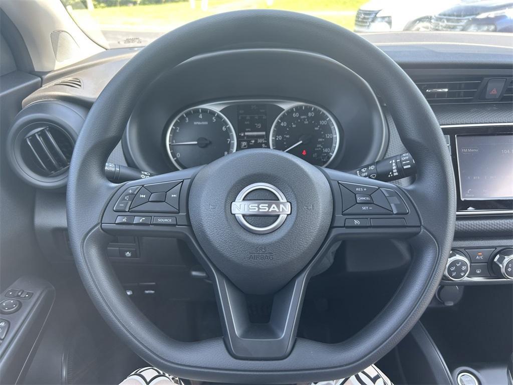 new 2025 Nissan Kicks Play car, priced at $21,970