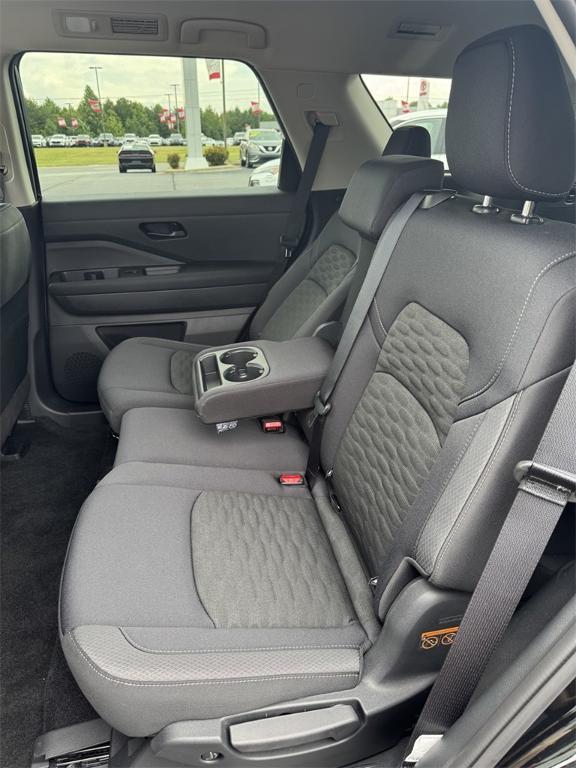 new 2025 Nissan Pathfinder car