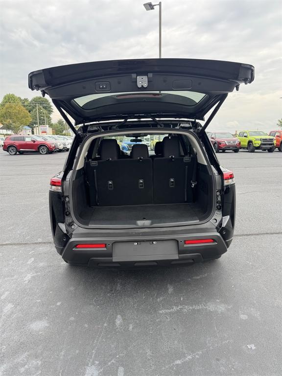 new 2025 Nissan Pathfinder car