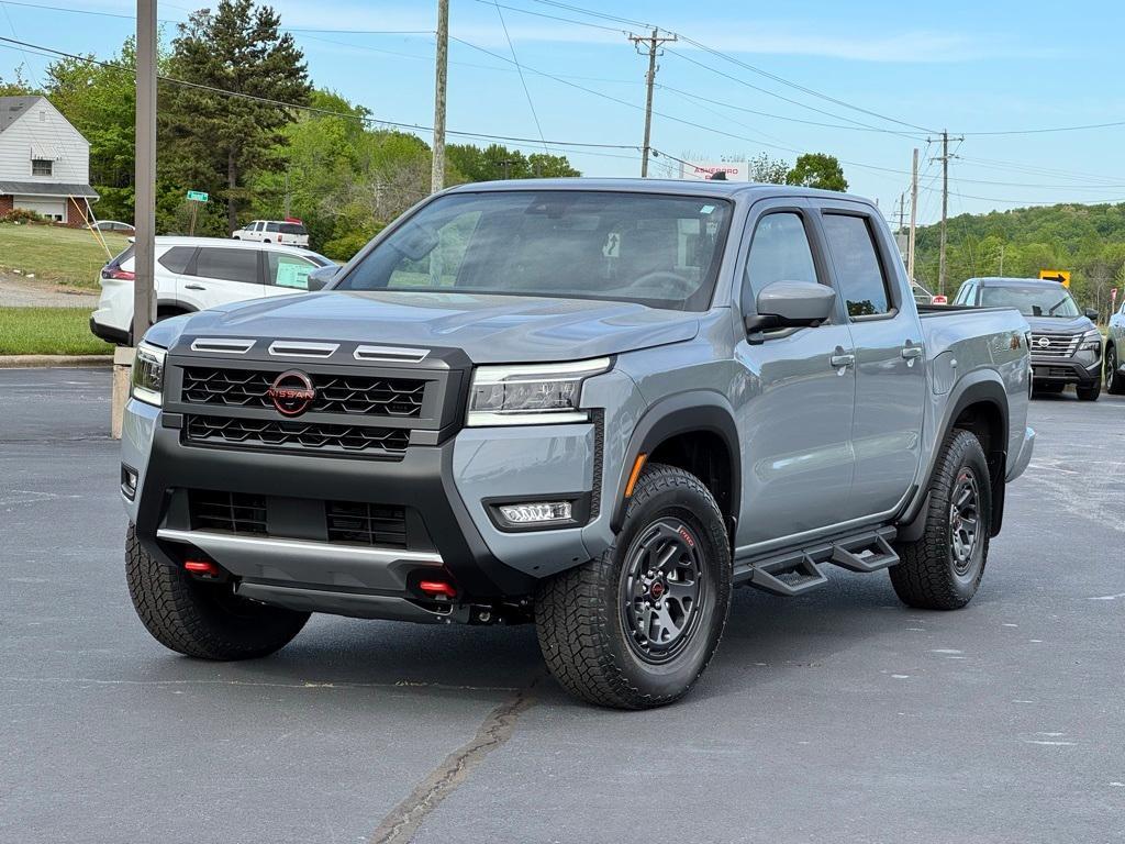 new 2025 Nissan Frontier car