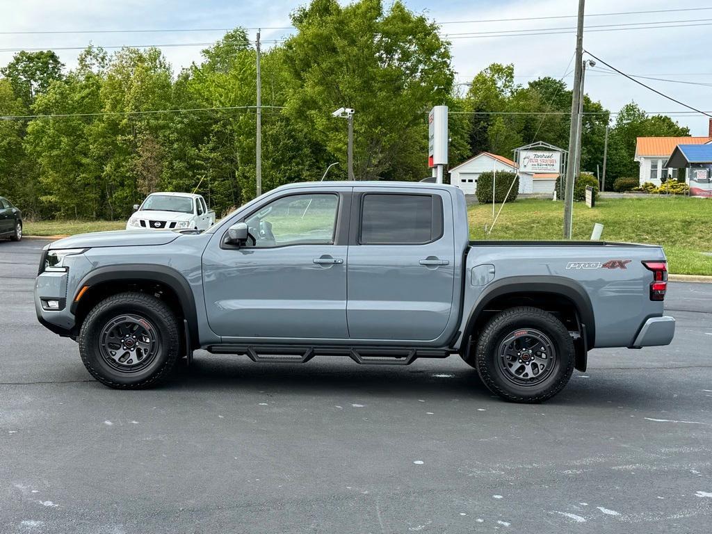 new 2025 Nissan Frontier car