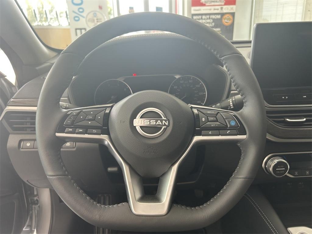 new 2025 Nissan Altima car, priced at $35,352